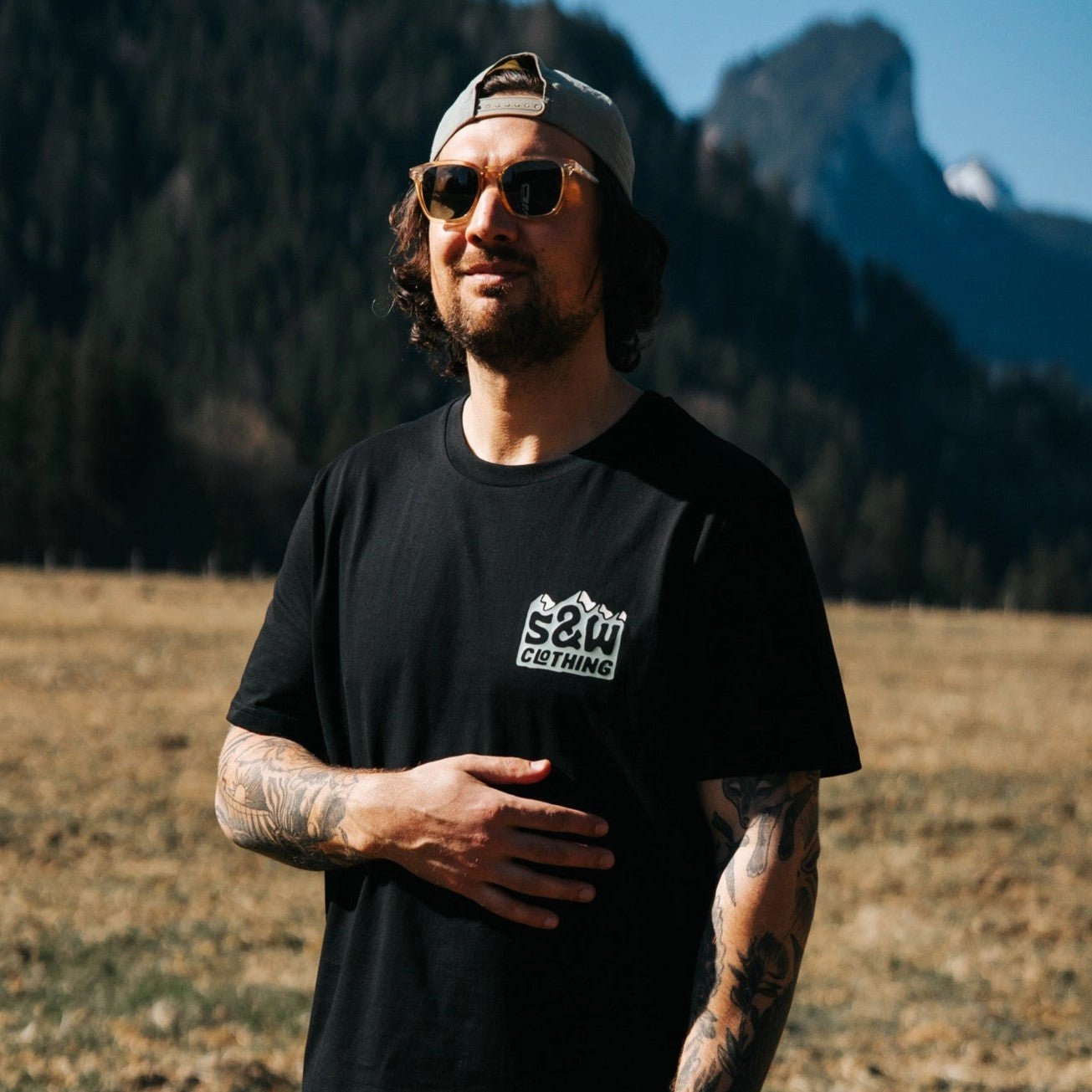 Casual Layering Trendy Vibe Peak "Logo" Tee