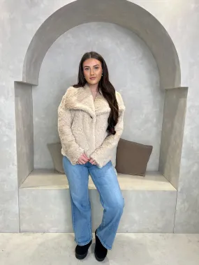 Crisp Weather Fit Faux Fur Collared Jacket
