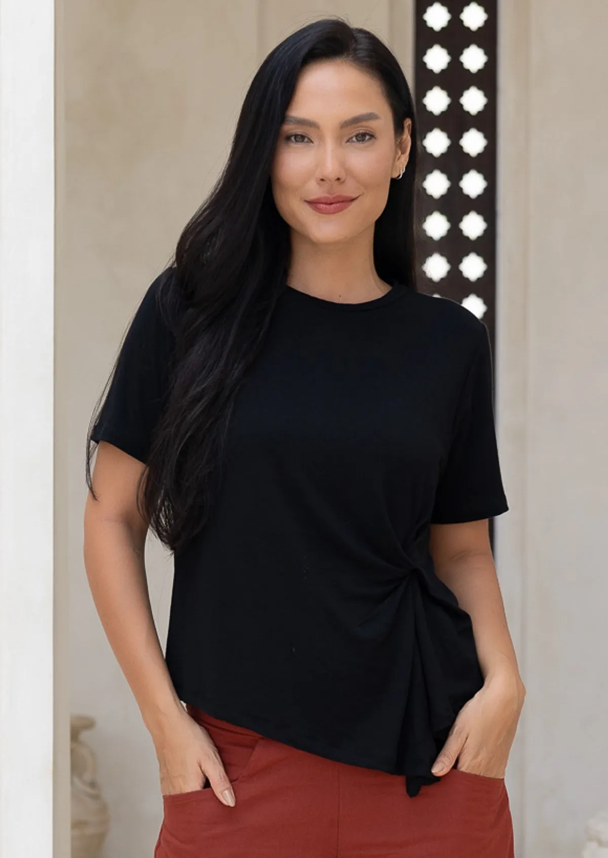 Sustainable Dye Process Twist Front T-shirt Black