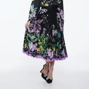 Lightweight Material Ultra Comfort Printed Pleated Skirt
