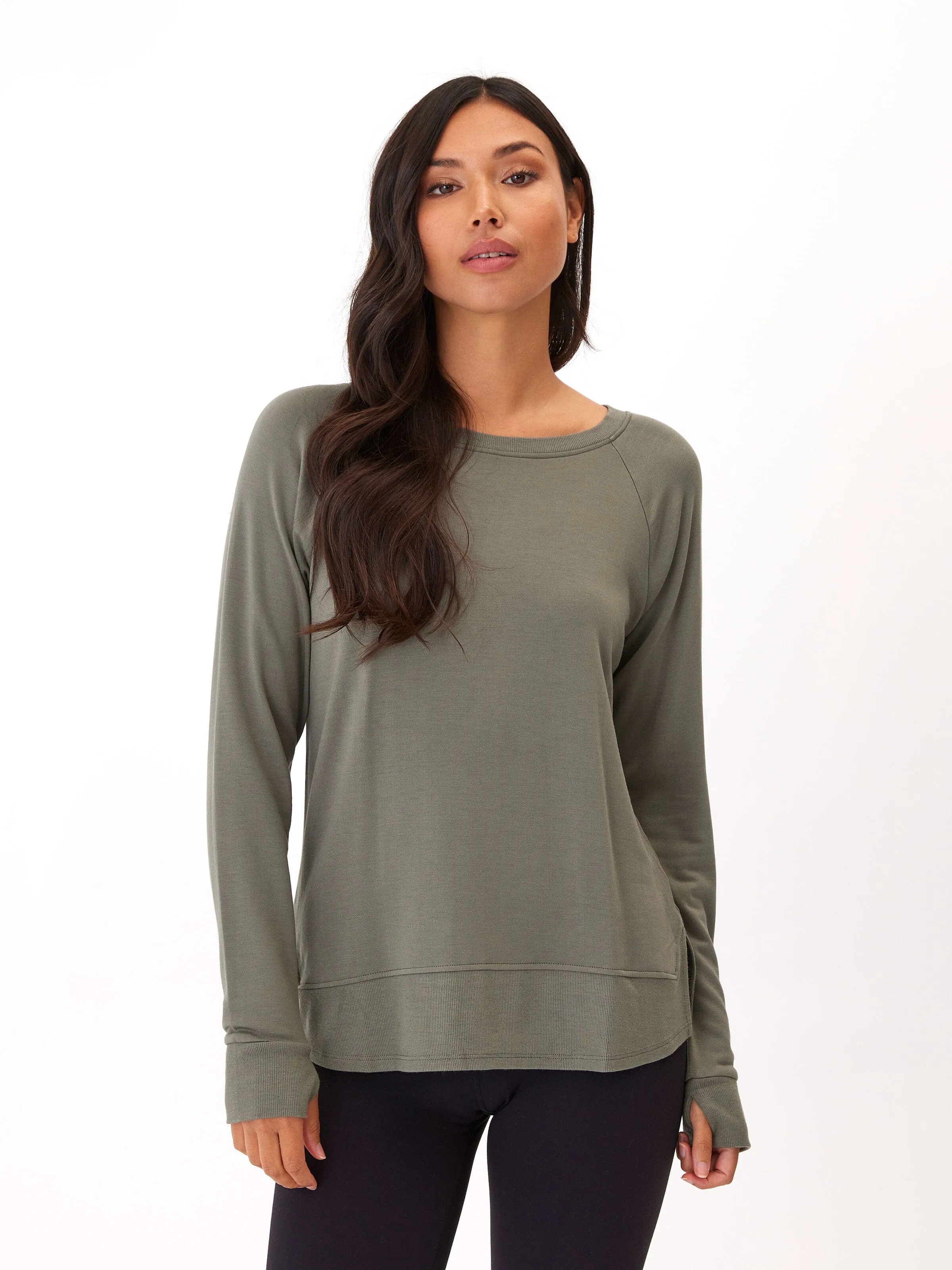 Soft Texture Leelu Feather Fleece Raglan Pullover