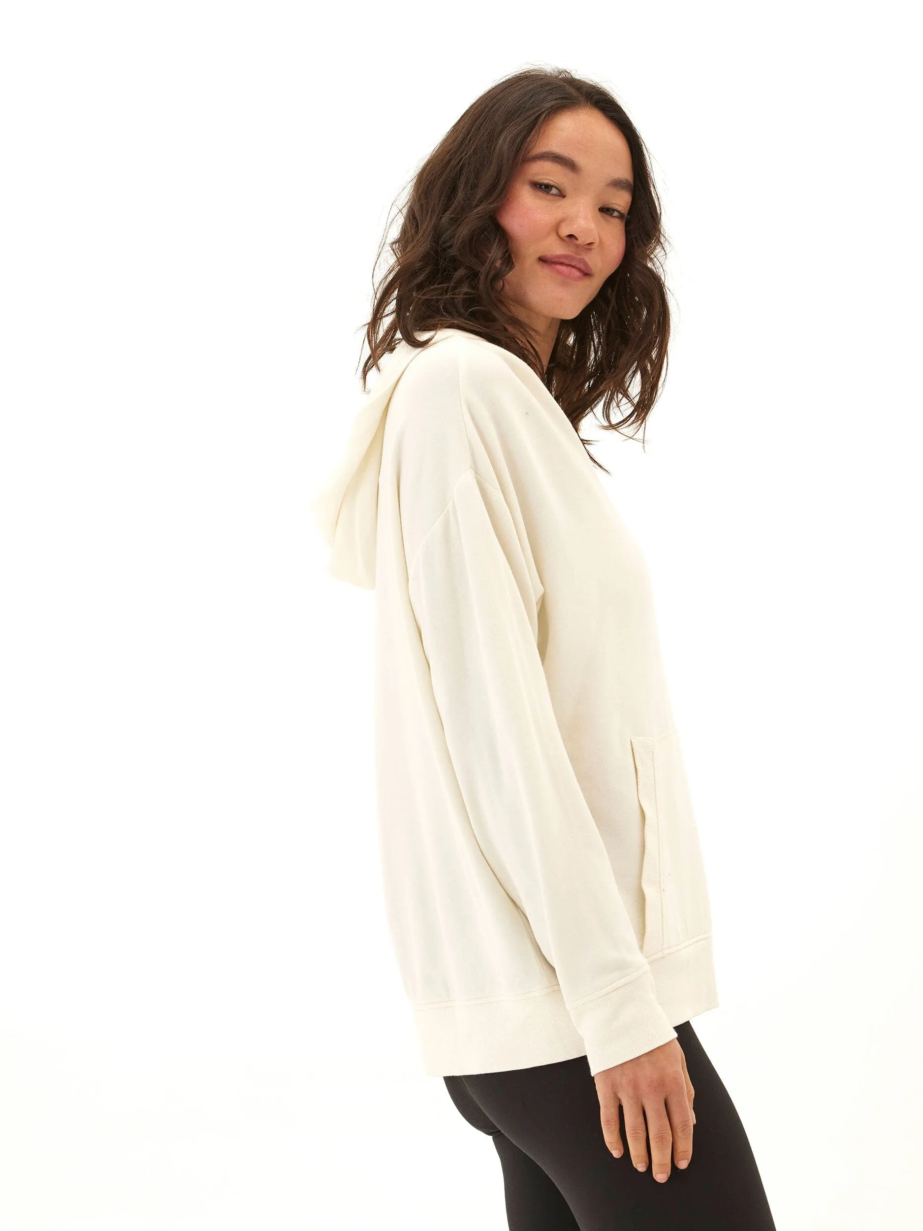 Light Outdoor Layer Raya Feather Fleece Pullover Hoodie