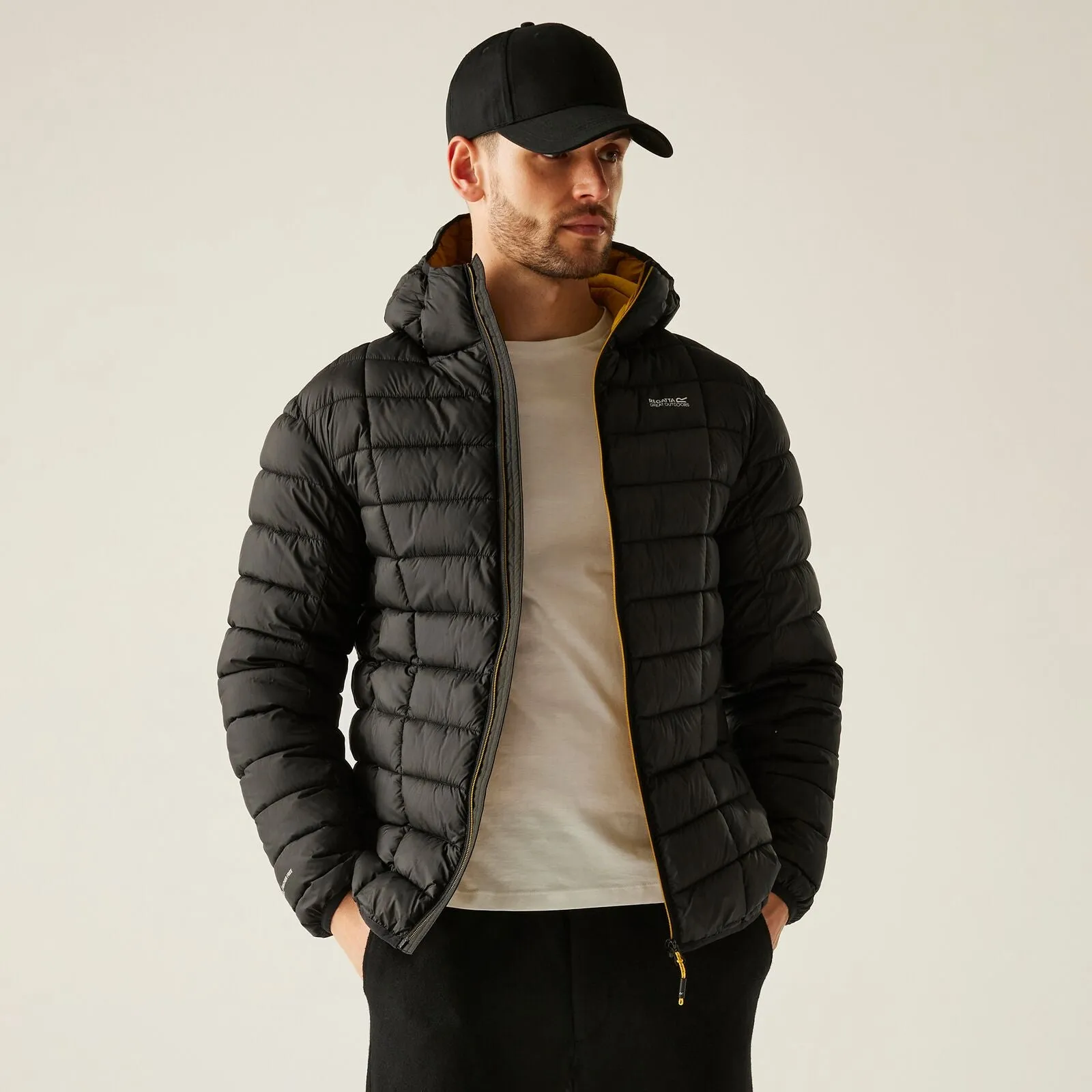 Non Restrictive Cut WaterRepellent Finish Regatta Mens Asper Water Repellent Hooded Padded Jacket