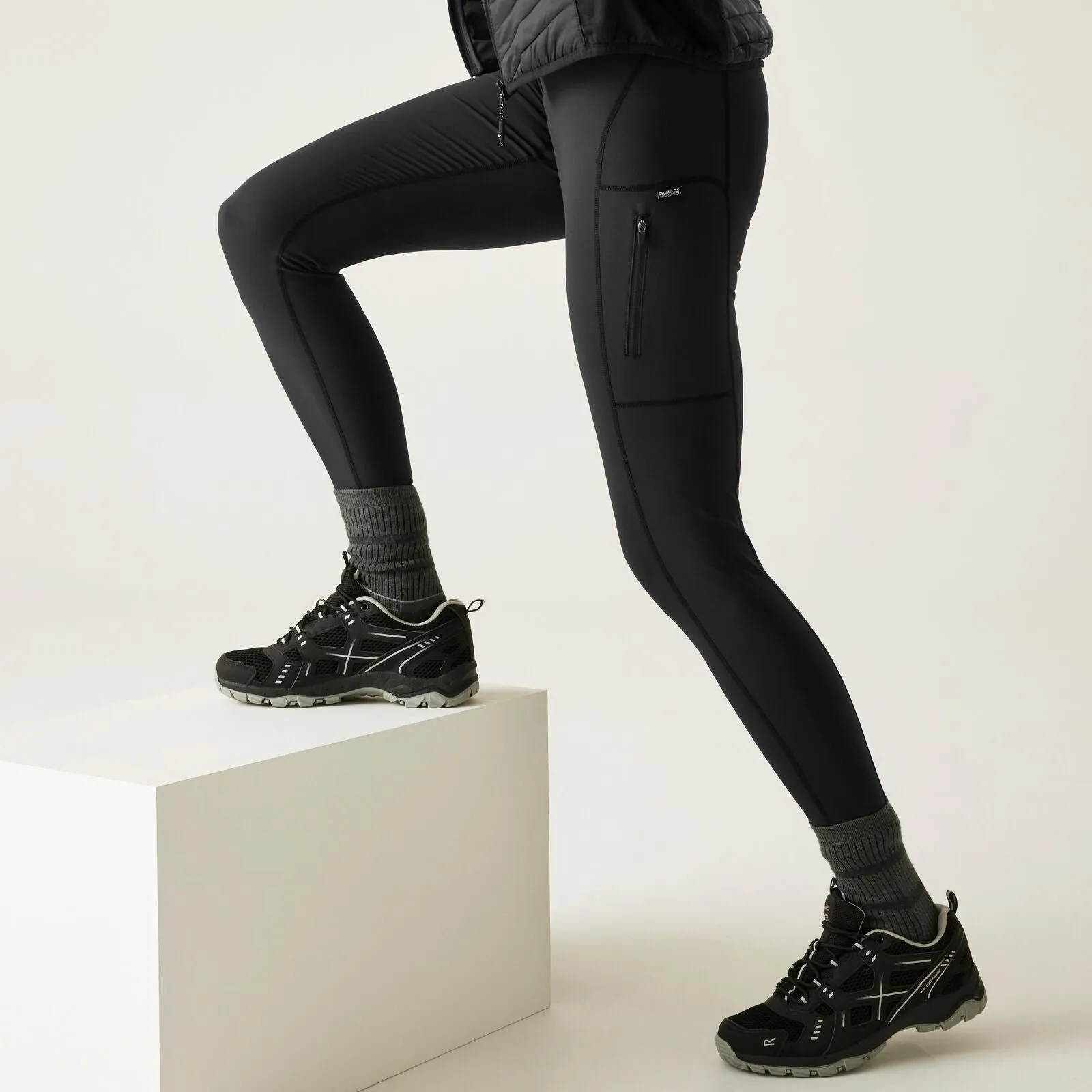 Stay Put Cuffs Regatta Womens Monira Hiking Leggings