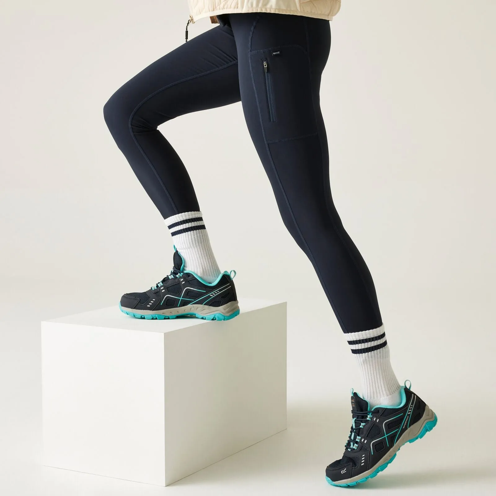 Second Skin Feel Flexible Wear Casual Day Regatta Womens Monira Hiking Leggings