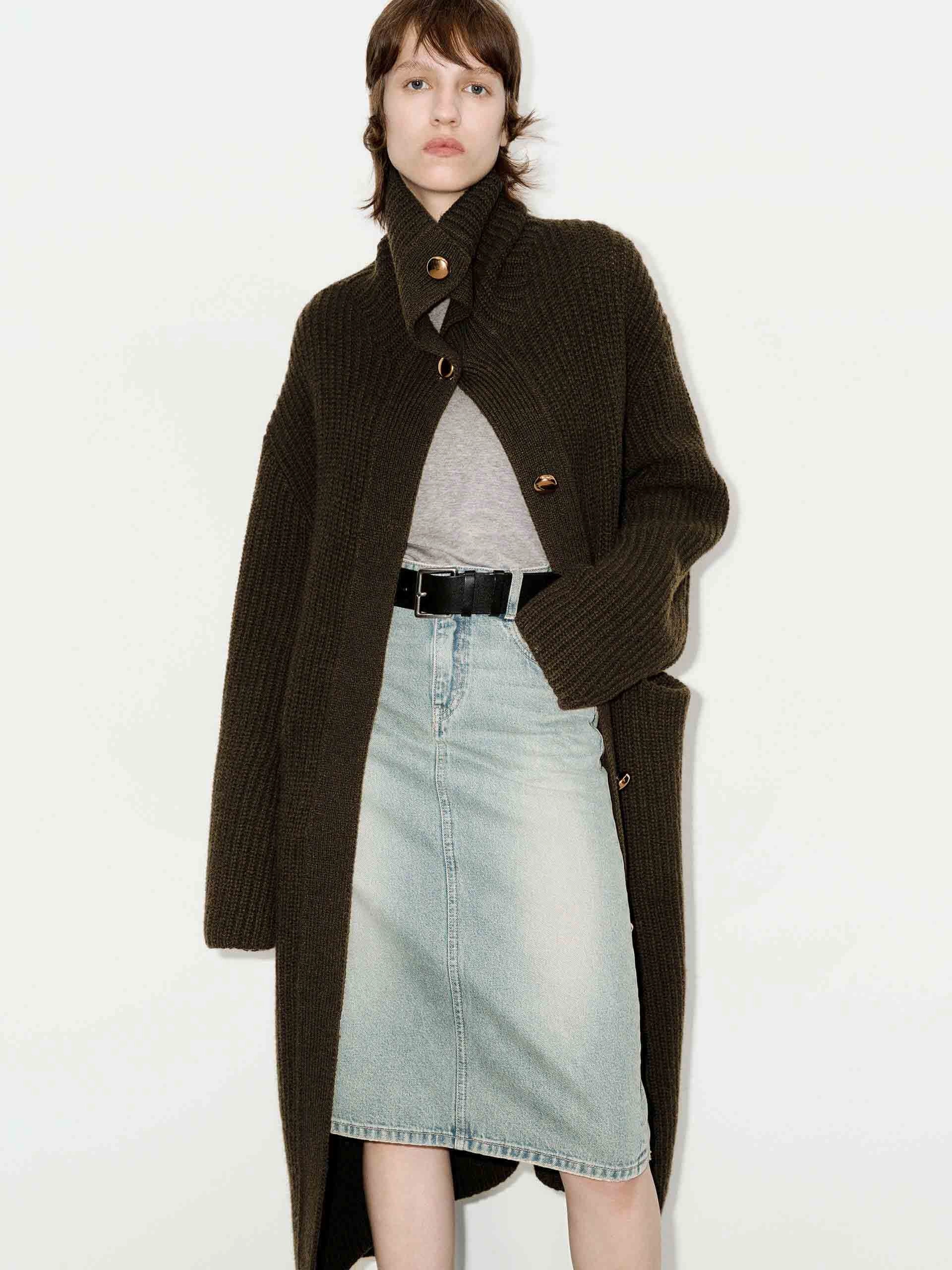 Metal Button Long Cardigan weekday look Versatile Piece