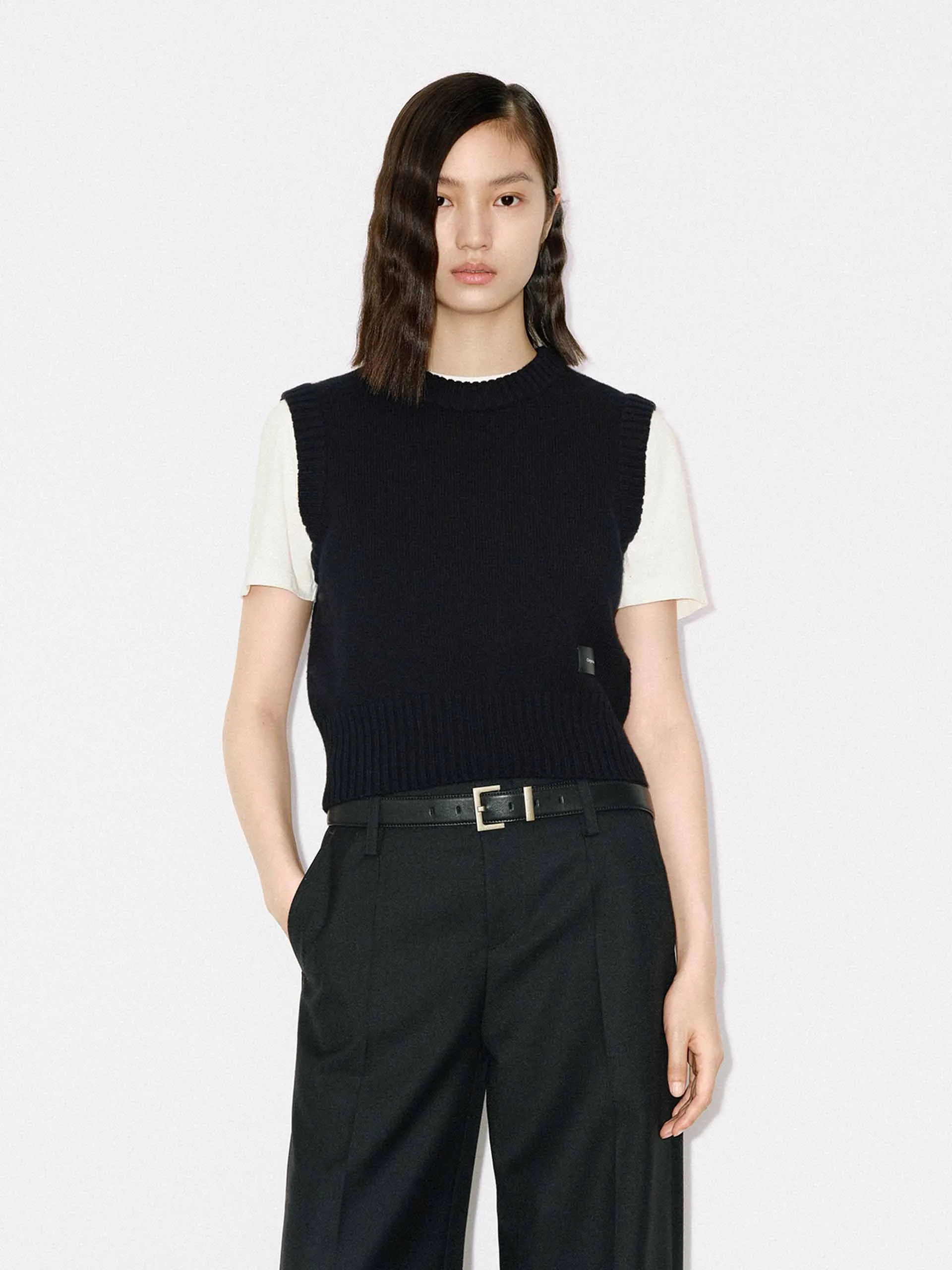 Sophisticated Style Ribbed Trim Knit Vest