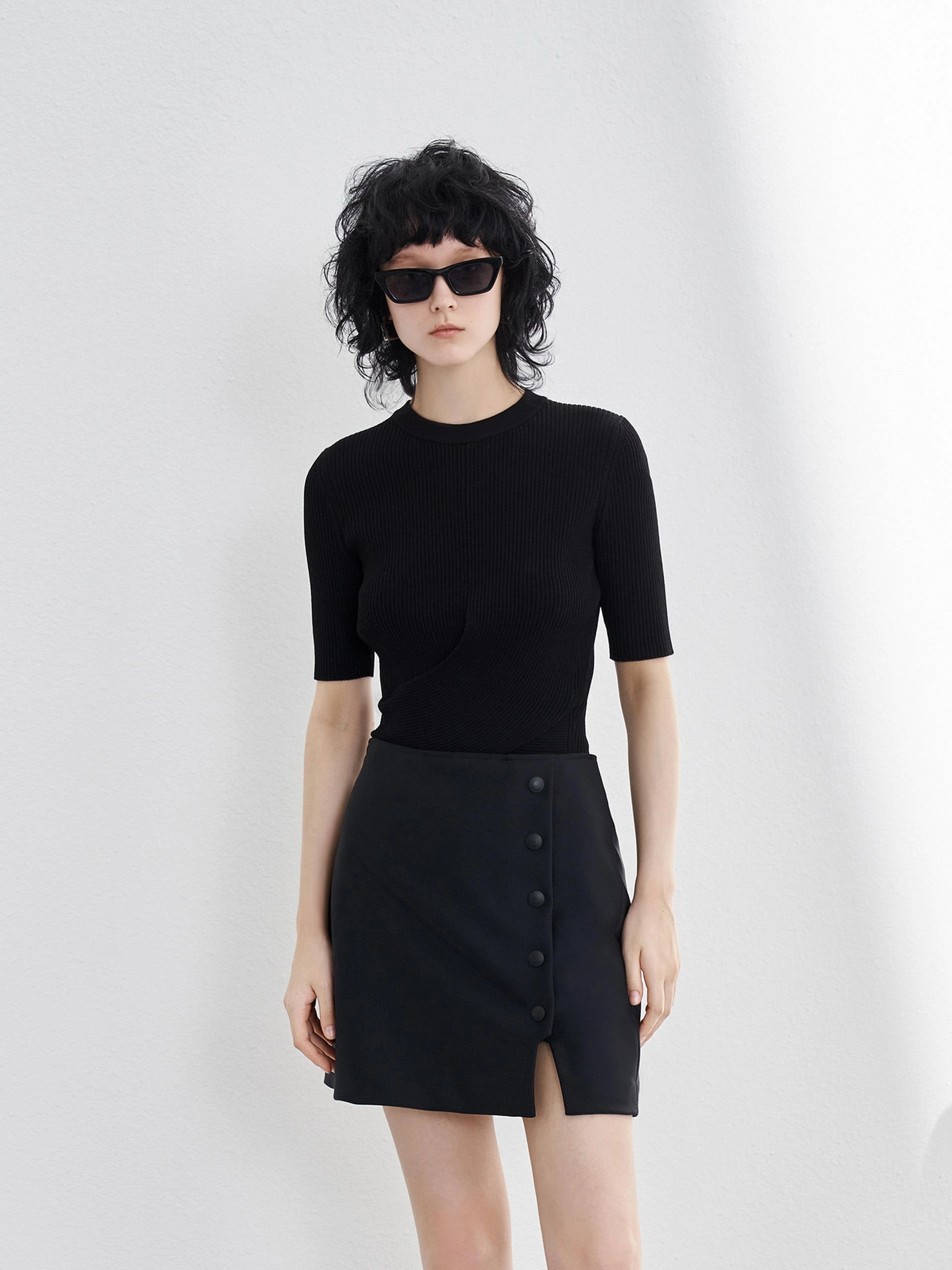 Round Neckline Cross Knit Top Work Comfort