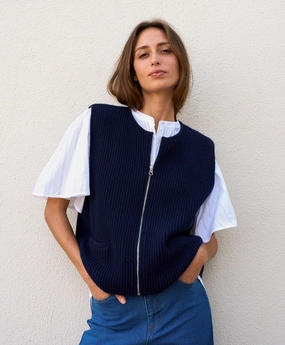 Zipped Gilet Casual Comfort