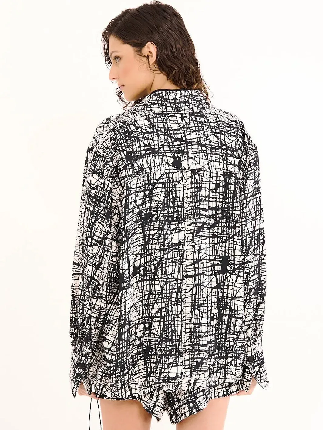 Simple Modern Piece OPEN CITY MESS SHIRT/COAT