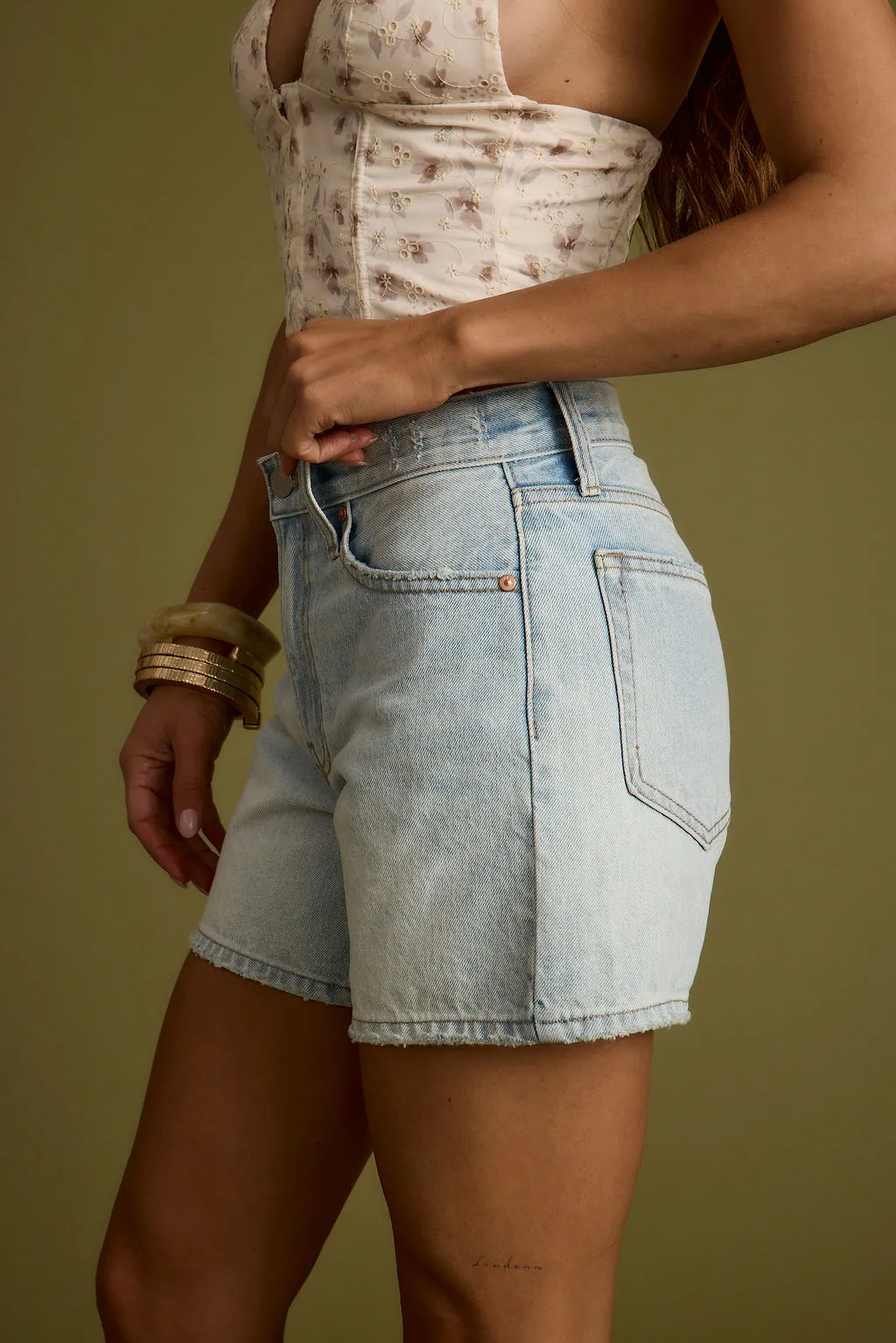 Comfortable Stretch Quick Layering Nico Light Wash Denim Shorts
