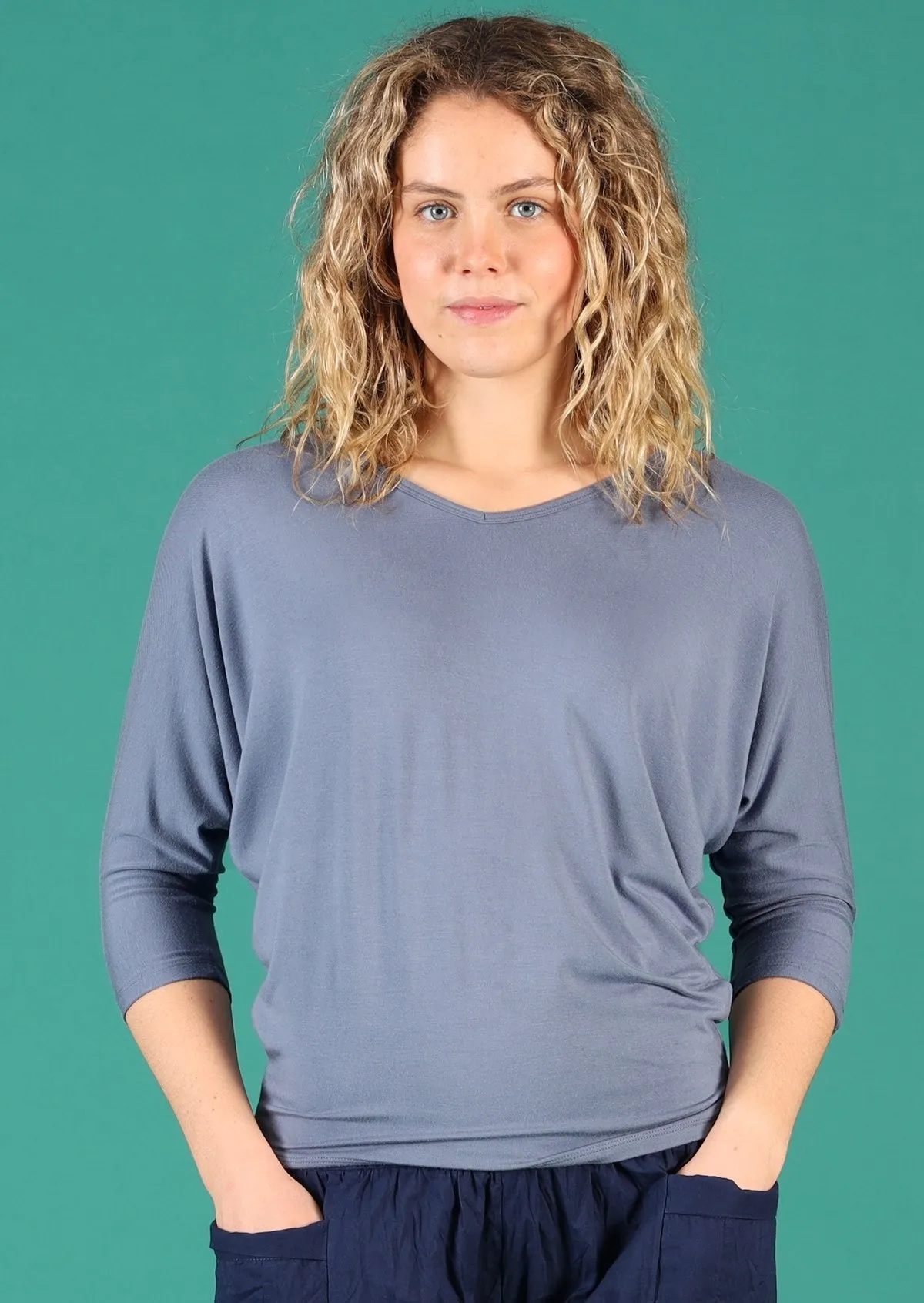 student 3/4 Sleeve V-neck Batwing Top Sky Grey