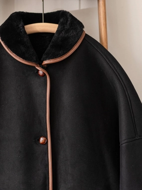 Aramid Fiber Blend Sheepskin Reversible Poncho Coat / Black