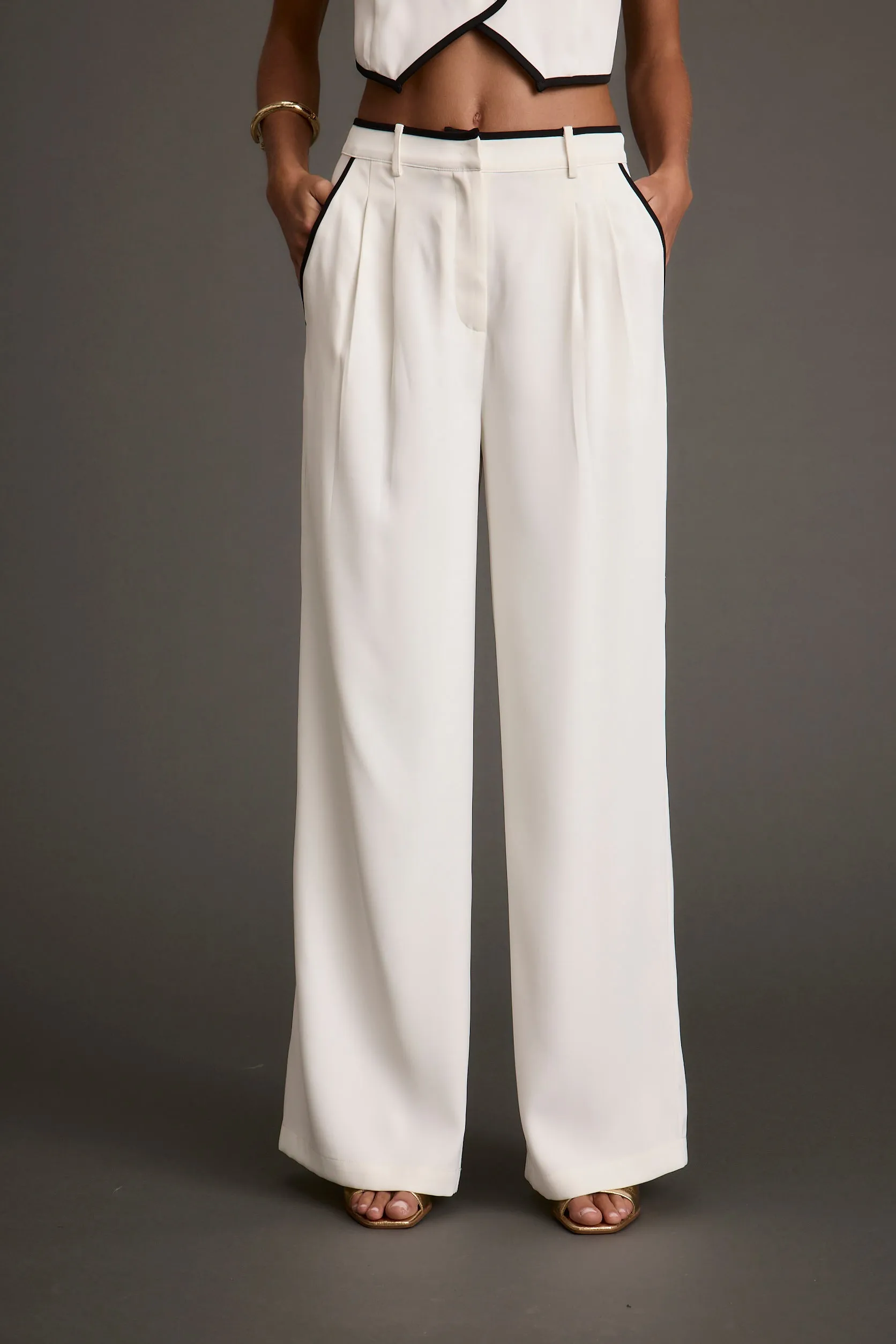 Skylar White Trousers Adjustable loop Cozy Layer