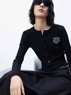 Slim Fit Ribbed Knit Cardigan 3D Knitting Technology
