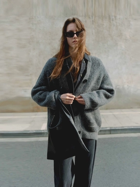 Paneled Detail Loose Cardigan Elastic Seamless Design