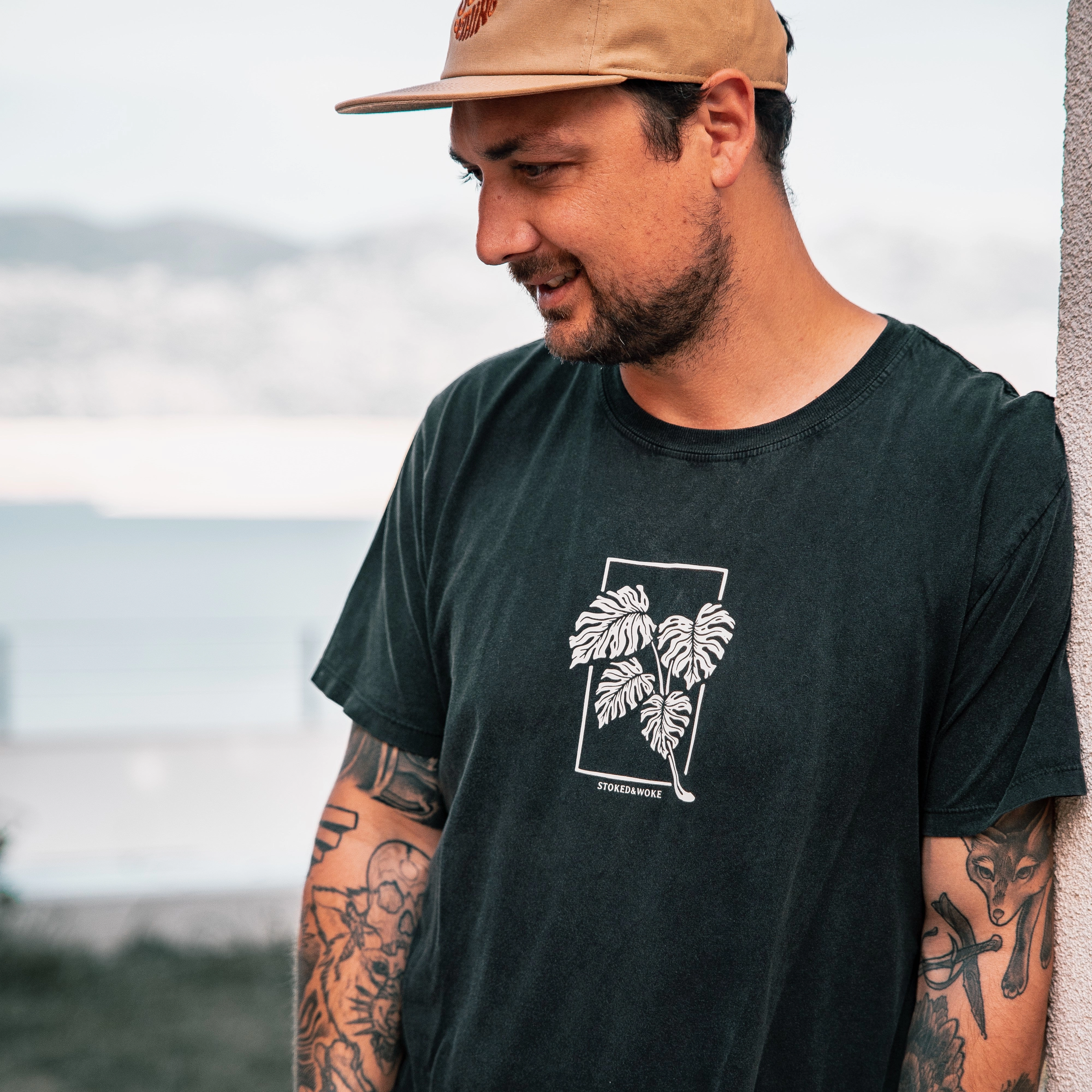 Durable Ribbed Hem Stone Washed "Monstera" Tee