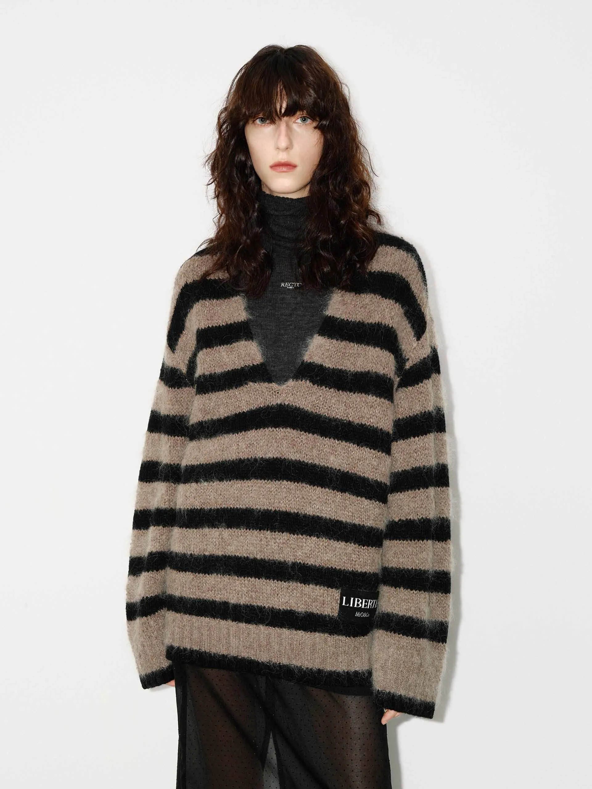 Striped V-neck Fluffy Sweater Anti Pilling Treatment Fade Resistant Finish