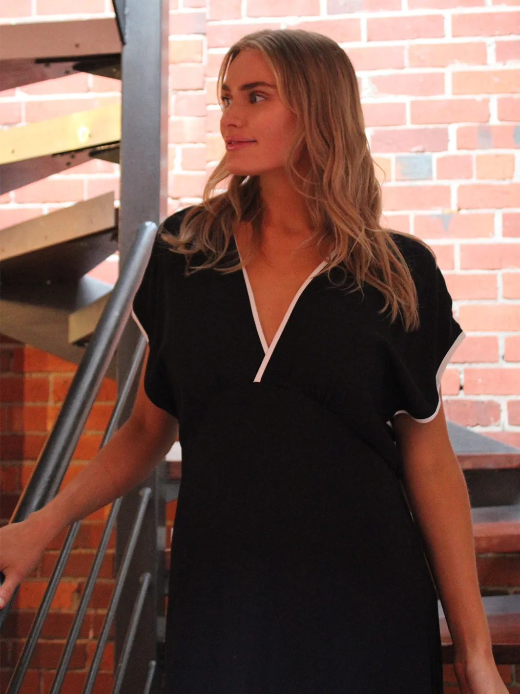 COLCCI DRESS Modern Look