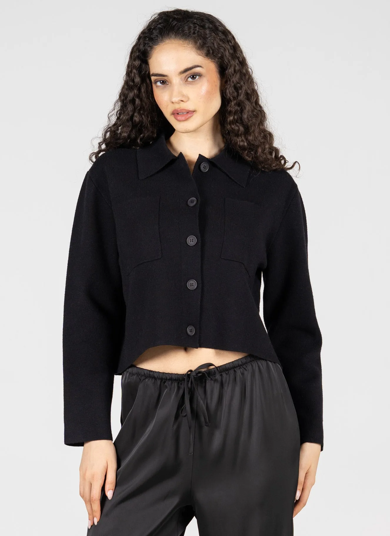 Versatile Outfit Knit Cropped Button Cardigan