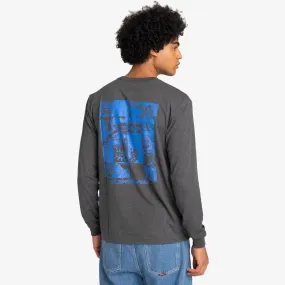 Quiksilver Mens Checker Mountain Pullover T-Shirt Everyday Look Low Profile Zipper Closure
