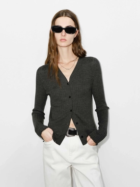 Everyday Classic Close Fit Wool Knit Cardigan