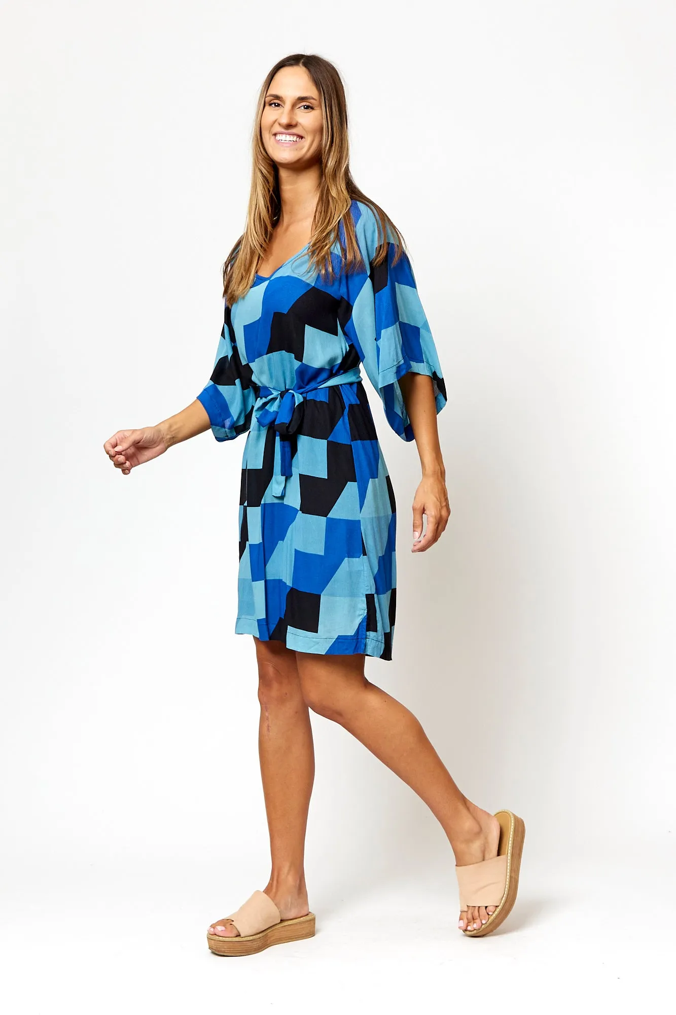 TOM TUNIC Elegant knee-length dress Flowing Texture