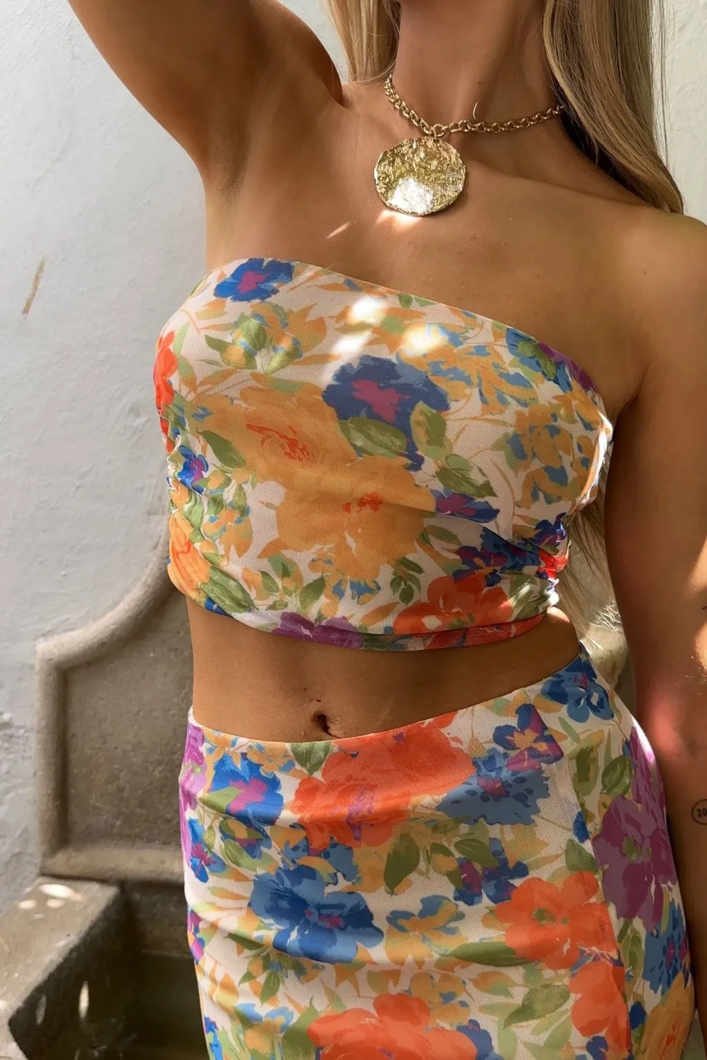 Marisol Floral Mesh Strapless Crop Top ConvertibleCollar NonIrritating Stitching