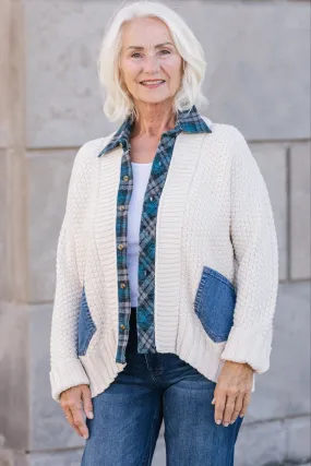 Trail Sweater Minimalist Style