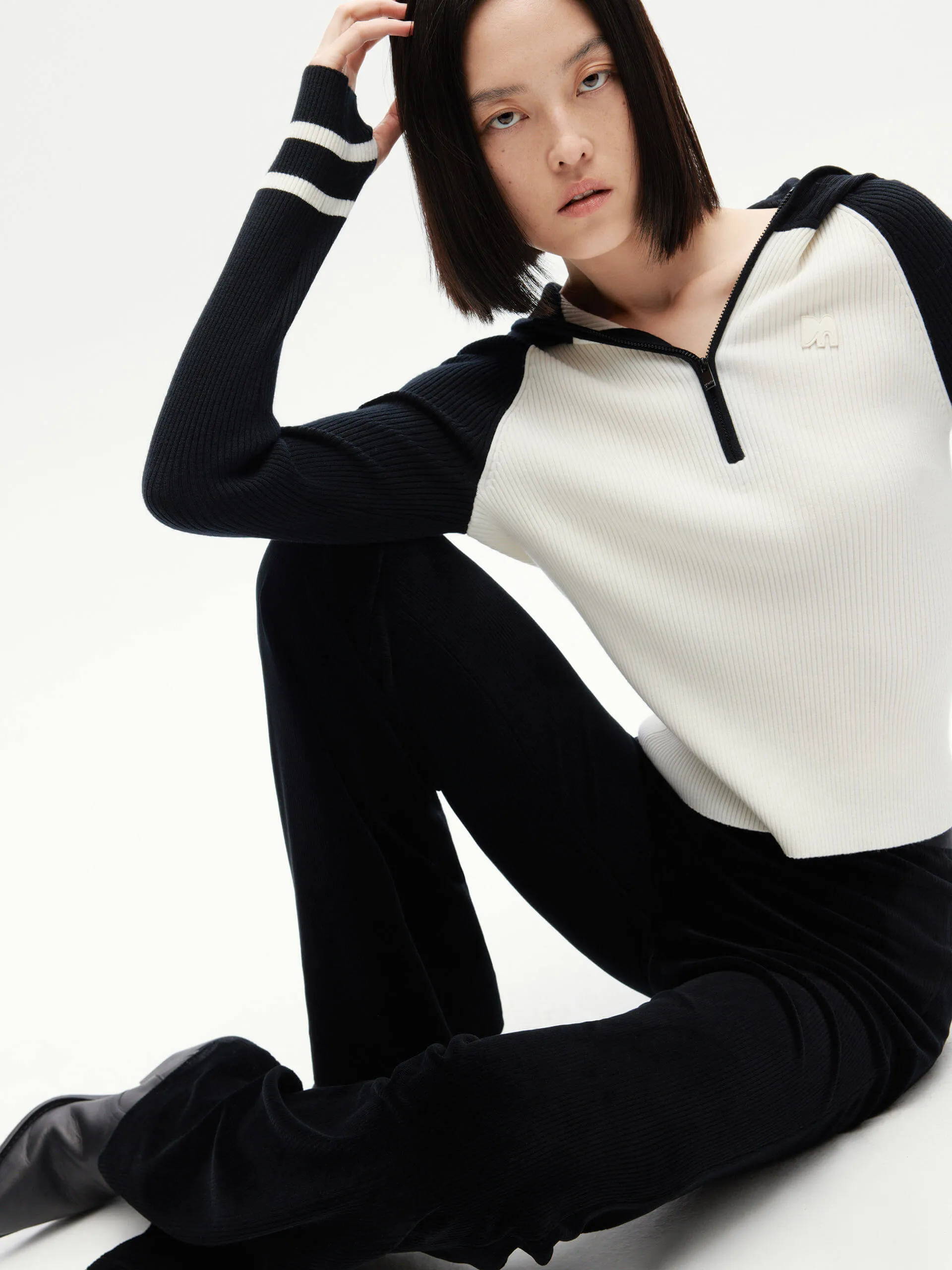 Overlock Edge Finish Lattice Pattern Two Tone Hooded Top