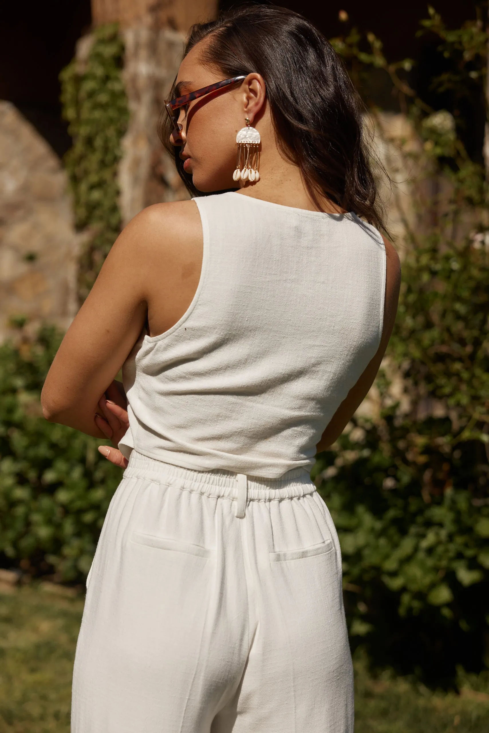 Diane White Linen Vest Double Needle Stitching Moisture wicking