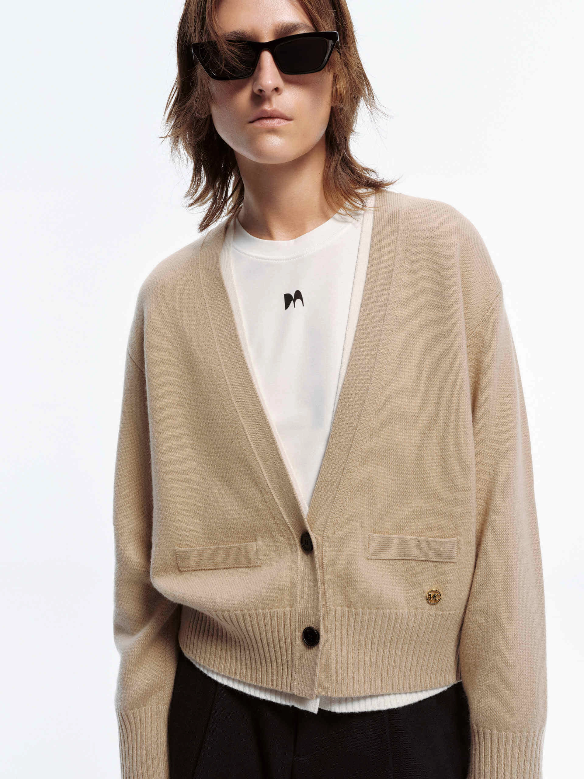 QuickDry Fibers V-neck Wool Knit Cardigan