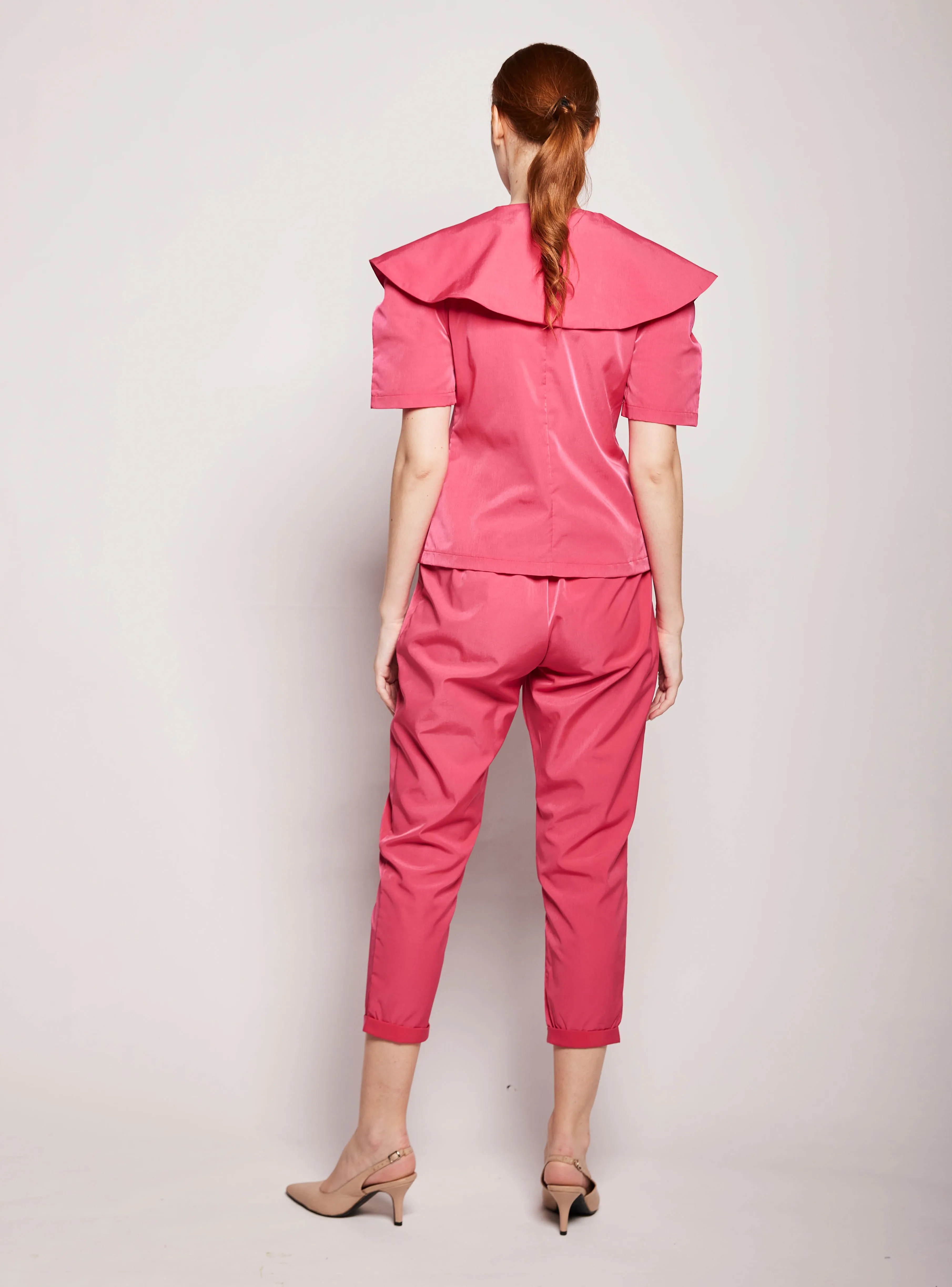 Vee Carrot Pants Easy Outfit