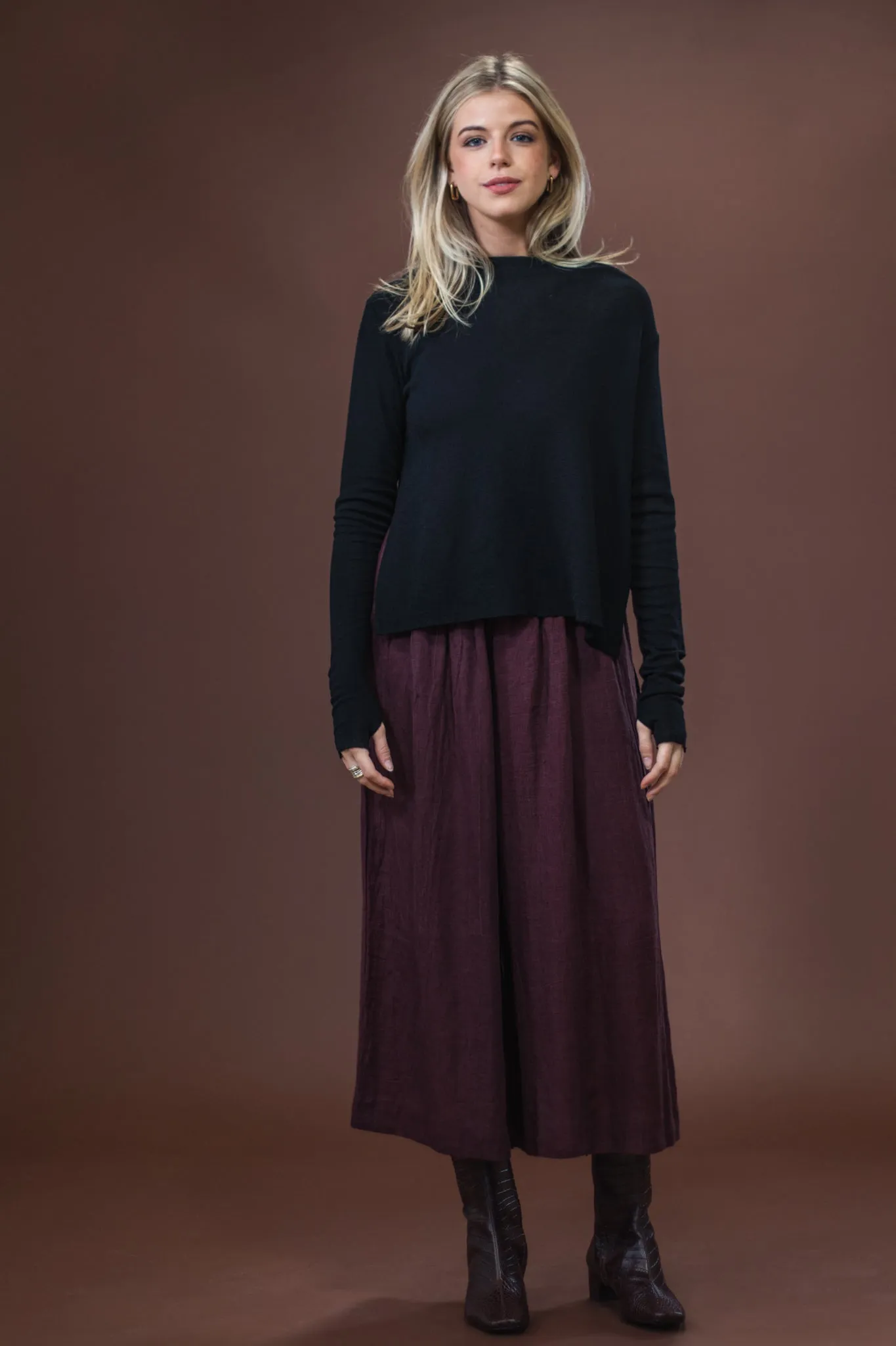 Merino With High Slits | Black Chilly Layer Look Turtleneck