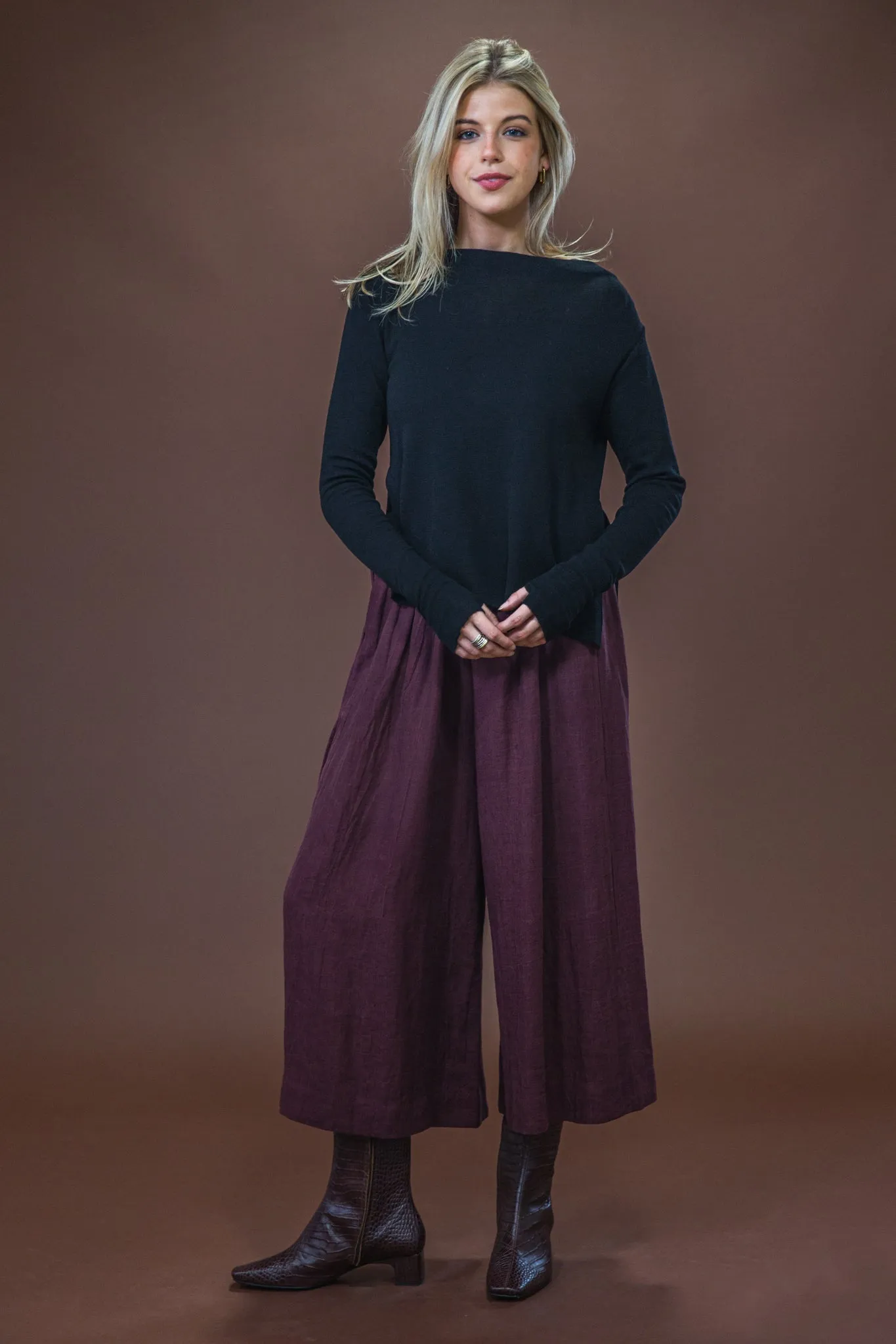 Merino With High Slits | Black Layering Fashion Lightweight Warmth