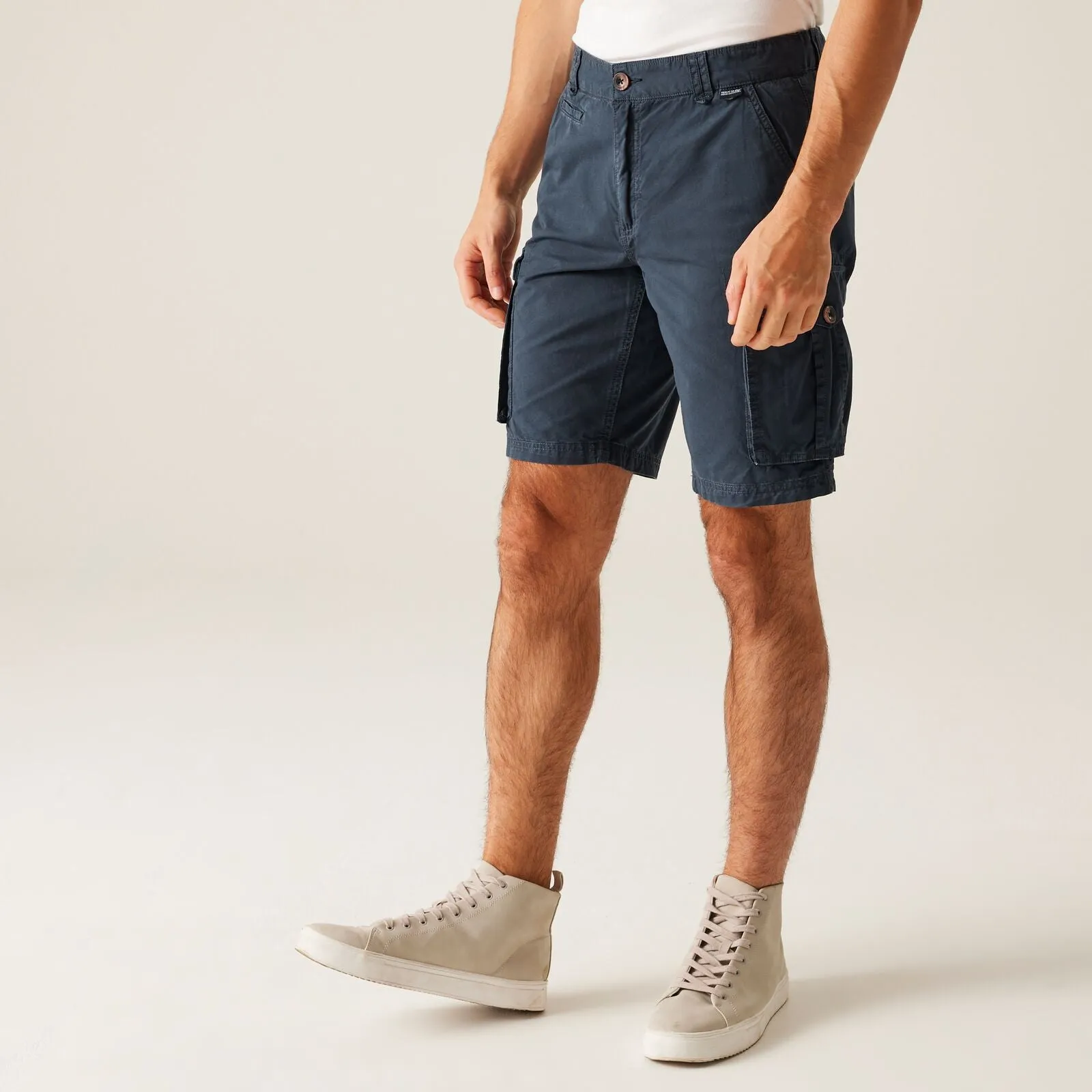 Regatta Mens Shorebay II Cargo Shorts Elastic waist