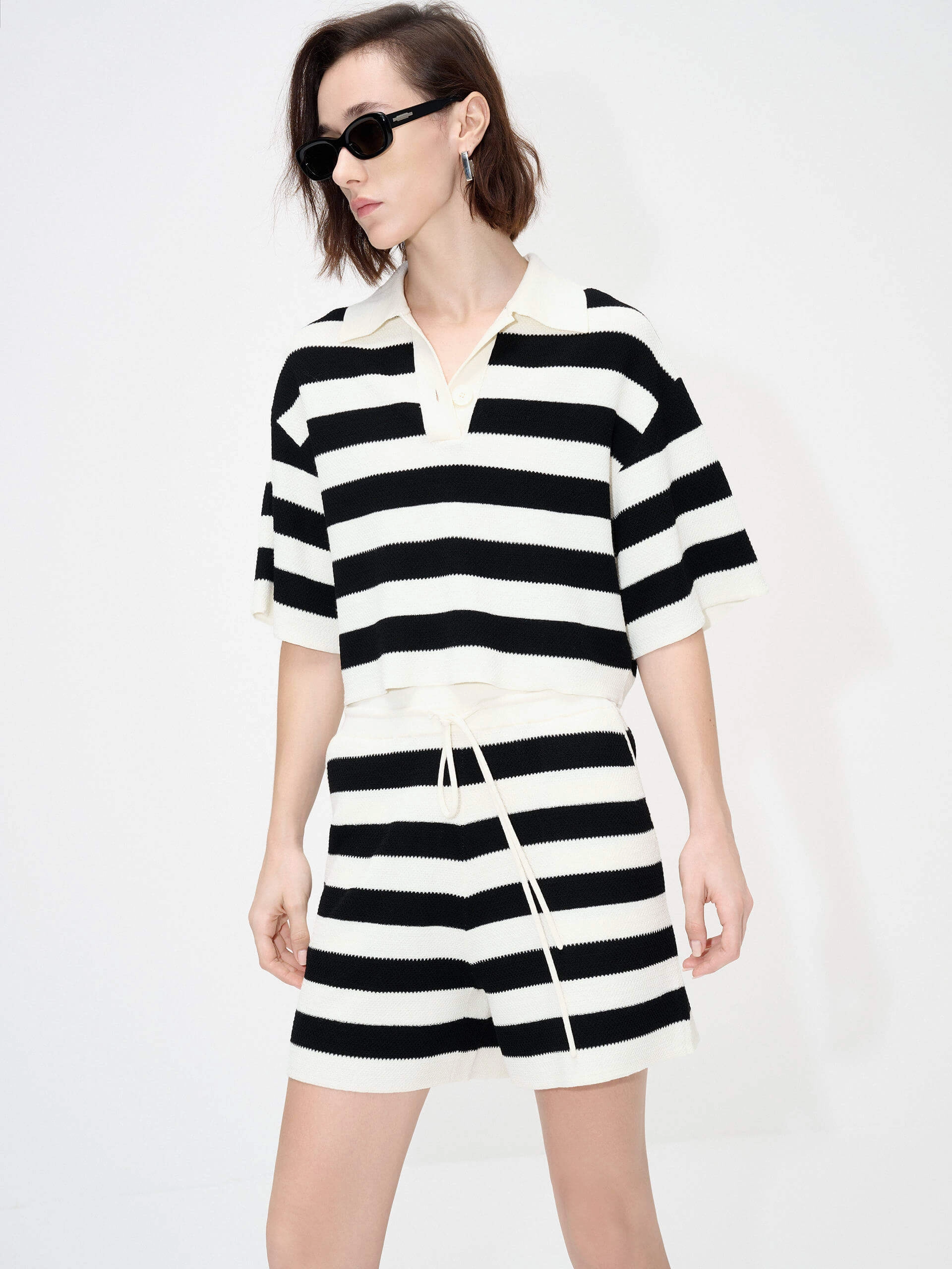 Wide Stripe Cropped Top Non Irritating Edging Compact Style